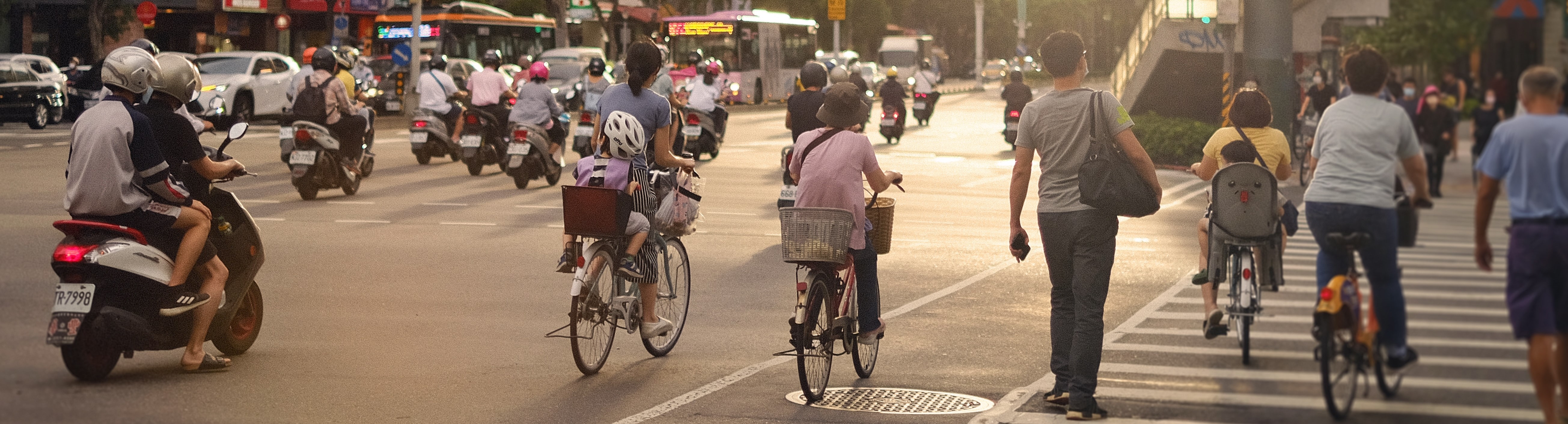 Cycling in the city 